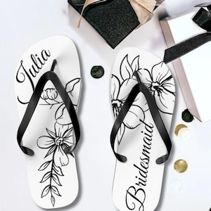 Custom Sandal Destination Wedding Personalized Beach Flip Flop Bridal Party Favor Bridesmaid Proposal Gift Bridesmaid Gift Elegant Footwear