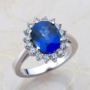 Sapphire Engagement Rings / Blue Sapphire Engagement Ring / Halo Blue Sapphire Engagement Rings / Lab Grown Sapphire Princess Diana