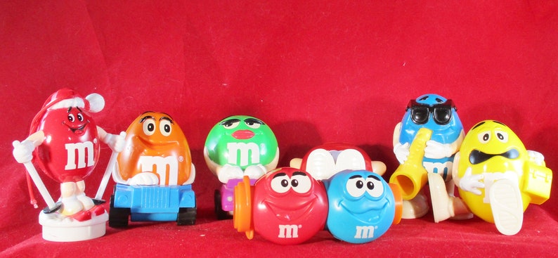 1996 Burger King Kids Meal M & M Toys image 1