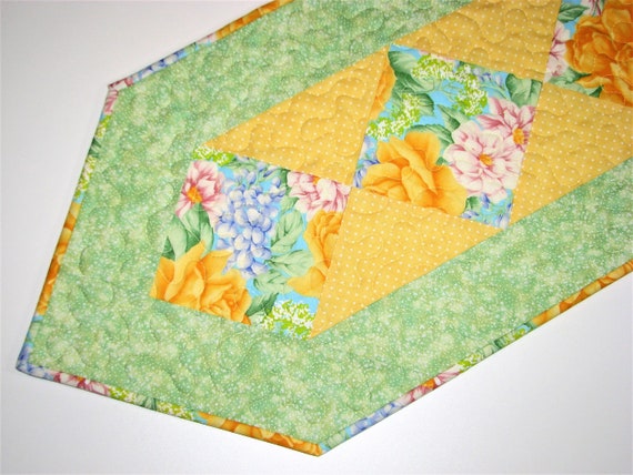 purple Quilted spring flowers tablerunner in pastel yellow green and pink