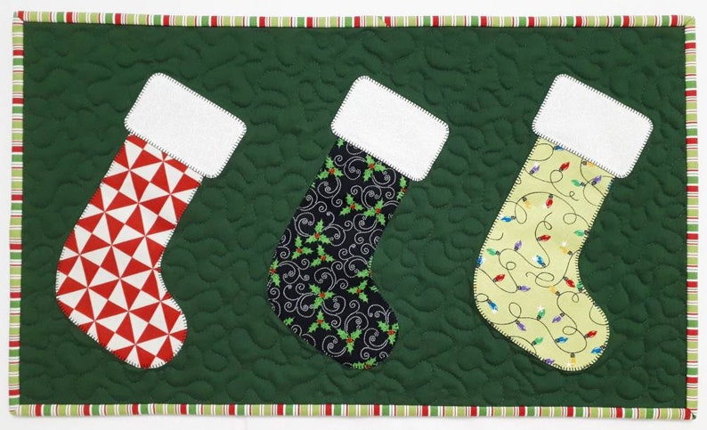 Set of 6 Iron-On Applique Quilting Cotton Christmas Stockings Red Green White Christmas Cut-Outs Cut-Out Fabric Stockings for Quilt Blocks