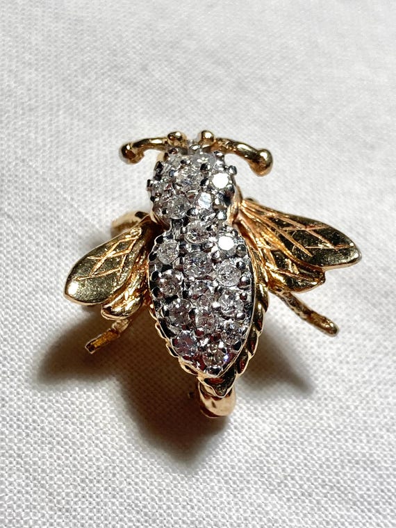 Vintage ruby bee brooch - Gem