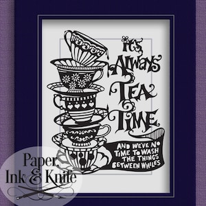 Tea Time Alice im Wunderland Papierschnittvorlage. Für Fortgeschrittene. Kommerzielle Nutzung. Enthält PDF-, SVG-, DXF- und Cricut-Dateien.
