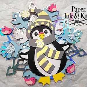 Pinguïn sneeuwvlok ornament, 3D SVG papercut sjabloon, PDF, PNG Dxf, gelaagd papier ornament commercieel gebruik