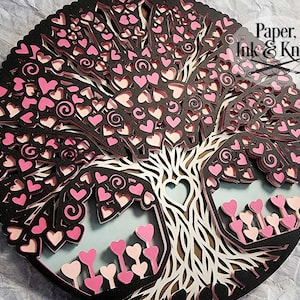 Modello di shadowbox con taglio di carta Mandala rotondo dell'albero del cuore, design a strati 3D, macchina DIY o SVG, DXF, PDF tagliato a mano per uso commerciale