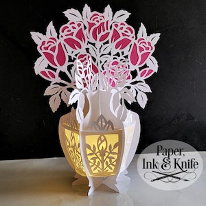 SVG 3D Rosen in Vase Papierschnitt Laterne, schnell und schön Lightbox, PDF, Eps, PNG, Dxf, kommerzielle Nutzung