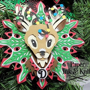 Reindeer Rudolf 3D Papercut Template SVG, PNG Dxf, Ornamento di carta a strati, Cartolina Shadowbox di Natale, Taglio a mano o a macchina, Uso commerciale
