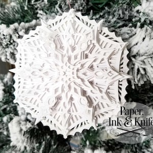 Sneeuwvlok 3. 3D Papercut SVG, PDF, Jpg, DXF-sjabloon, gelaagde kerstbal, Shadowbox-kaart, met de hand of machinaal gesneden, commercieel gebruik