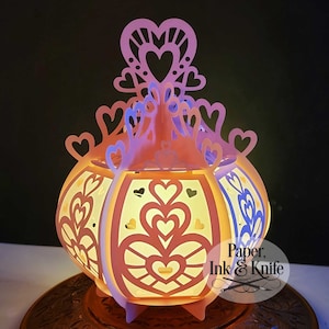 Lanterna di carta tagliata a forma di cuori 3D SVG, luminaria per matrimonio di San Valentino, Lightbox, PDF, Eps, PNG, Dxf, uso commerciale
