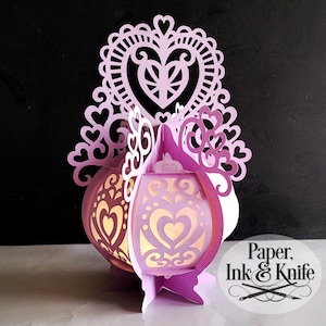 Lanterna rotonda in carta tagliata con cuori fantasia 3D SVG, Lightbox veloce e bella, San Valentino, PDF, Eps, PNG, Dxf, uso commerciale