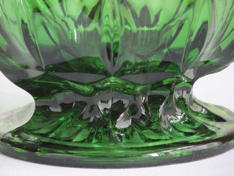 Brilliant Emerald Green Anchor Hocking Fairfield Footed Candy Bowl a Versatile Catchall Container that Could Double as Great Vase