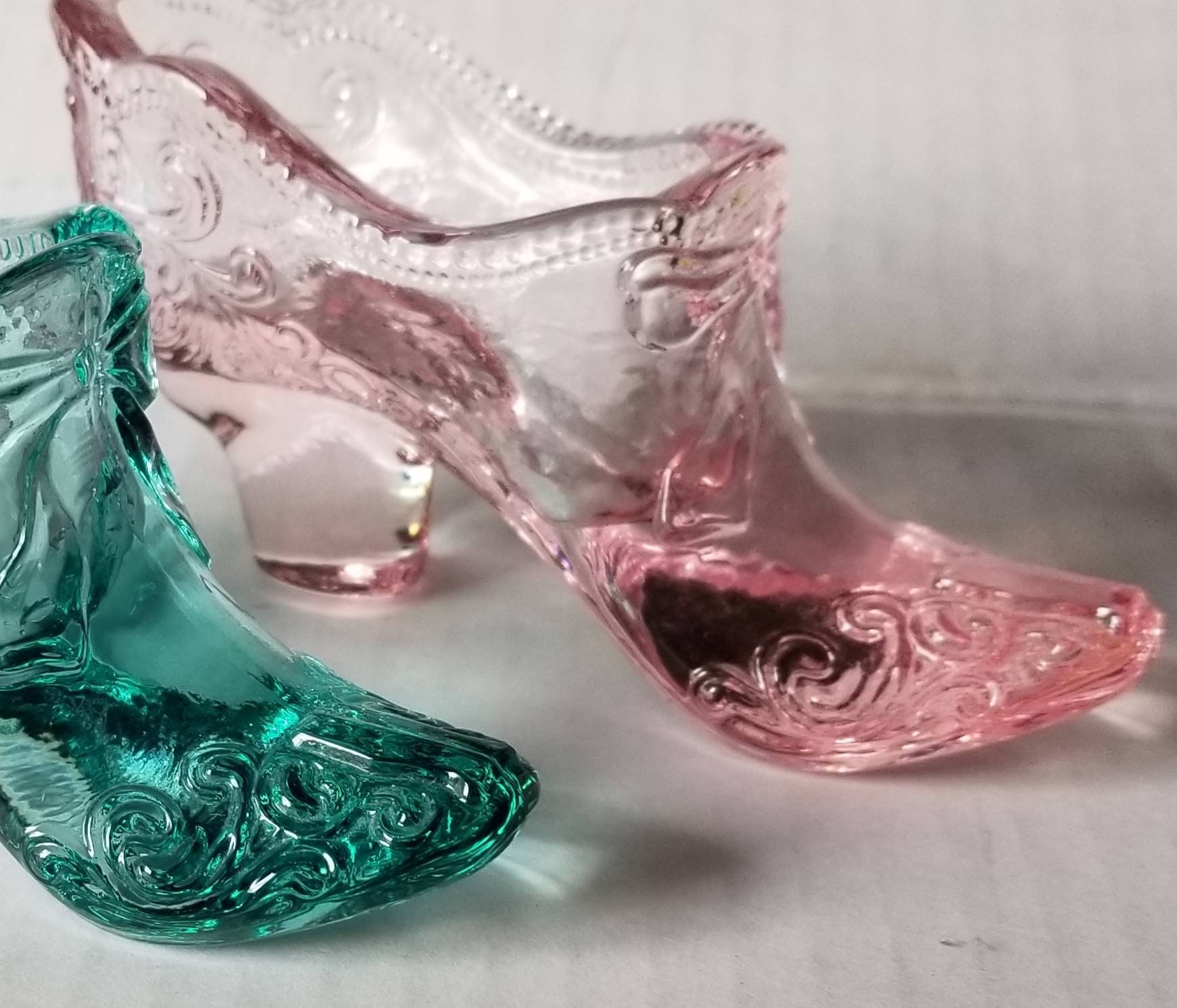 Garneck Crystal High Heels Shoes Ornament, Pink Glass Slipper Girls  Princess Decor Dress Slipper Fig…See more Garneck Crystal High Heels Shoes