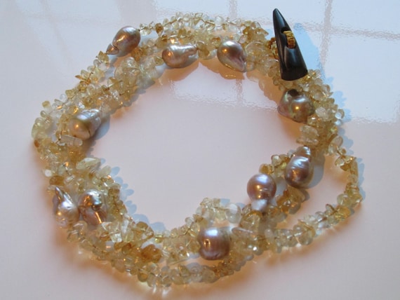 Hand-knotted Baroque Pearl & Citrine Chip Horn Toggle Necklace