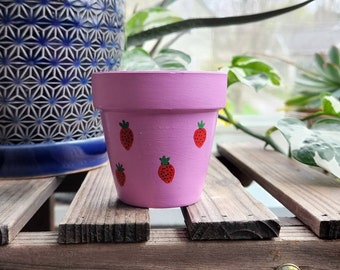 Strawberry babies plant pot