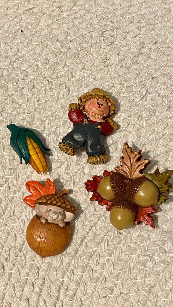 Vintage Brooches Set of 4 Autumn Pins Costume Jewe