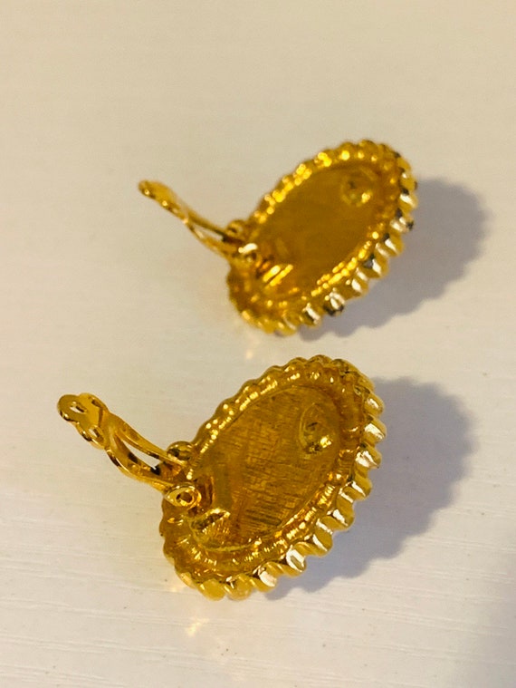Pearl Earrings Vintage Gold White sunflower ename… - image 6