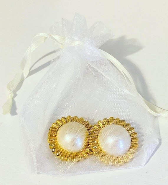 Pearl Earrings Vintage Gold White sunflower ename… - image 3