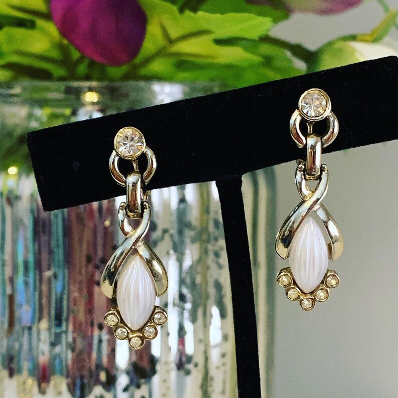 Sarah Coventry Earrings Sparkle costume pearldrop rhinestone enamel shiny goldtone crystal clip on Earrings vintage estate jewelry costume