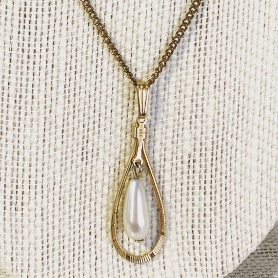 Pearl Teardrop pendant necklace costume jewelry v… - image 3
