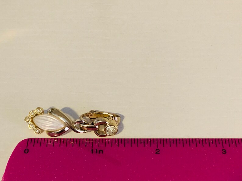 Sarah Coventry Earrings Sparkle costume pearldrop rhinestone enamel shiny goldtone crystal clip on Earrings vintage estate jewelry costume