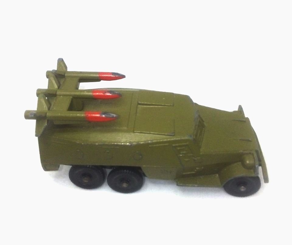 Vintage Soviétique Lance-roquettes Véhicule blindé Camion de