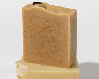 Vegan Coffee Scrub Soap – Natural Exfoliating Skincare Gift