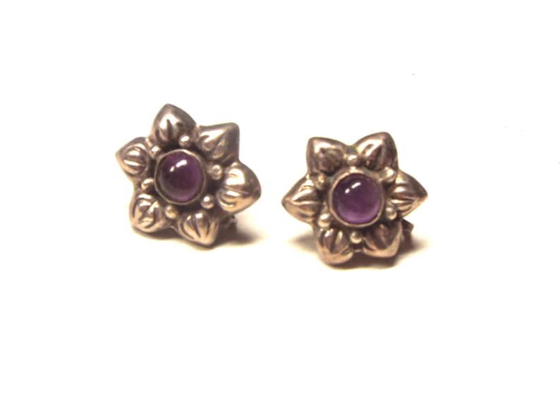 Pendientes vintage de Taxco, México, de plata 980 con forma de flor y cuarzo amatista. imagen 1