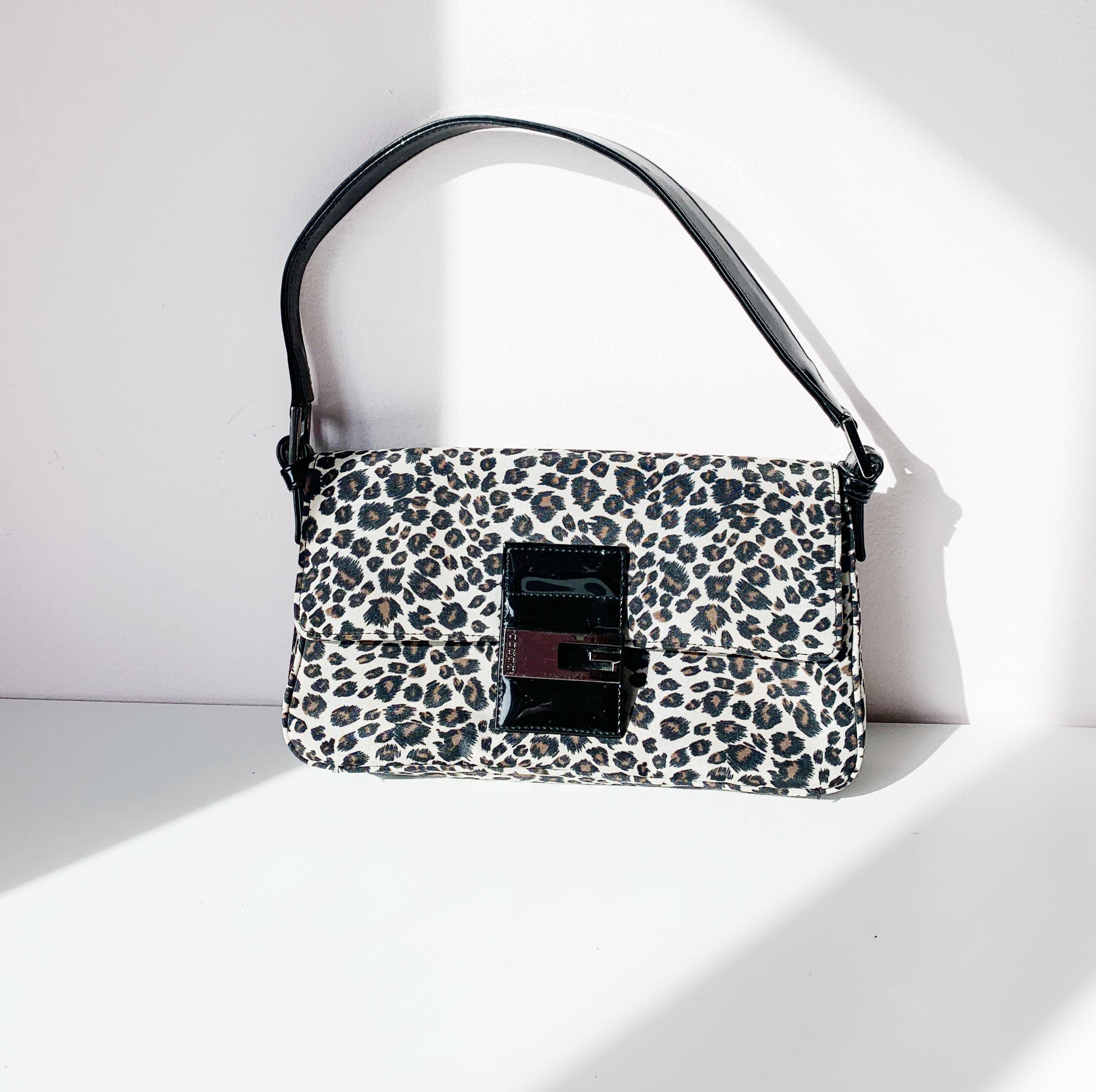 guess leopard print bag