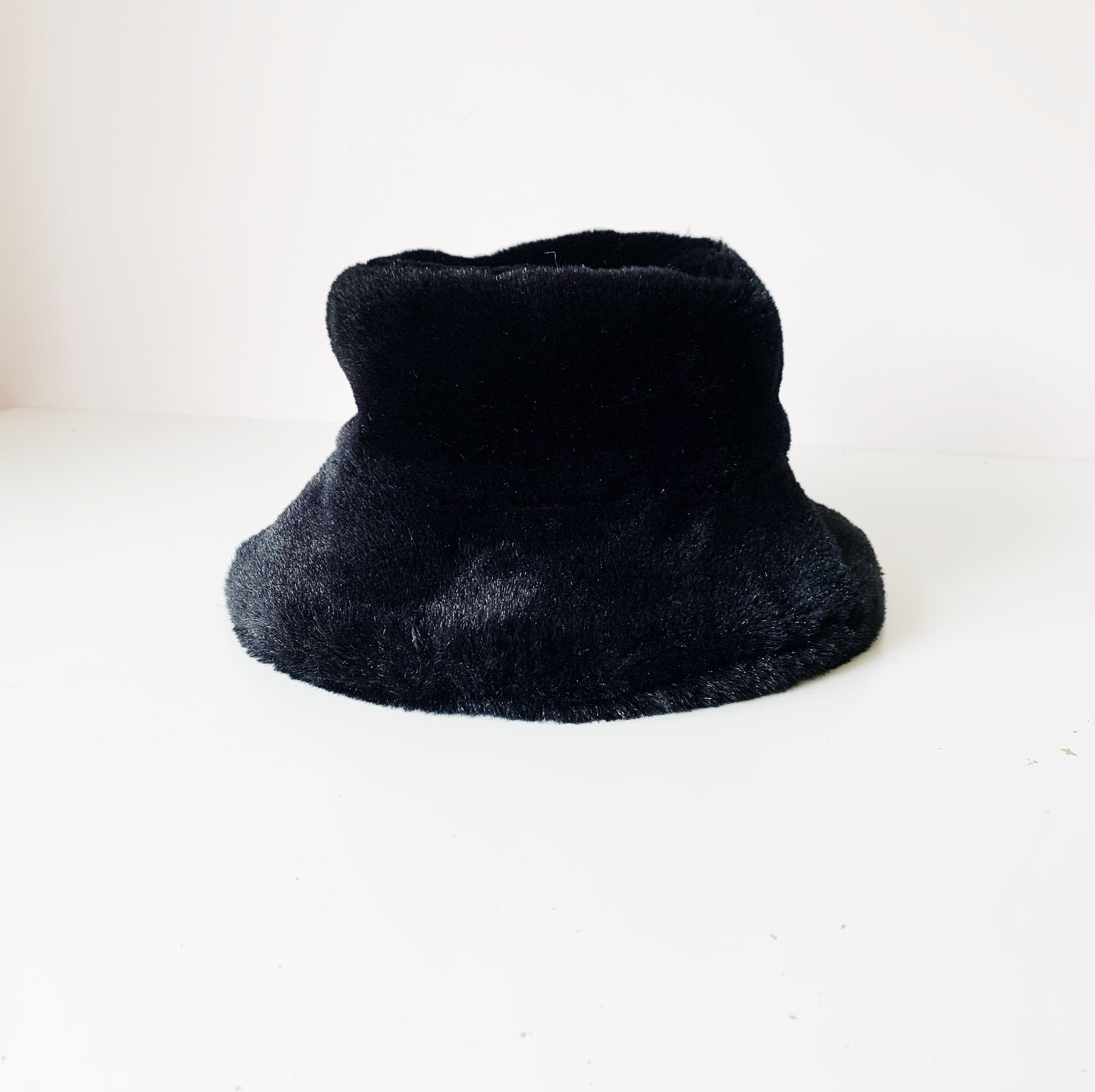 fuzzy hat black