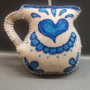 Ollas de cafe, handmade, felt ornament, coffee cup, mexican coffee cup, taza de champurrado, ponche