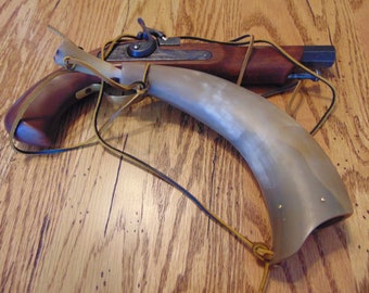 Custom Handmade Powder Horn With Hand Carved Plug & Wood Cap - Muzzleloading Black Powder Supplies - War Re-Enactor - Mountain Man -Man Cave