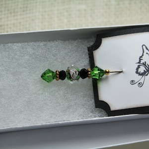 Emerald colored Stick Pin, Scarf pin, Hat Pin, Shawl Pin, Lapel Pin, Coat Pin, Brooch Pin