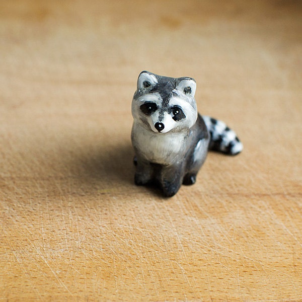 Animal Raccoon Totem figurine, grey home decor, tiny zoo, wild animals, woodland, black and white, racoon, gift idea for racoon lovers