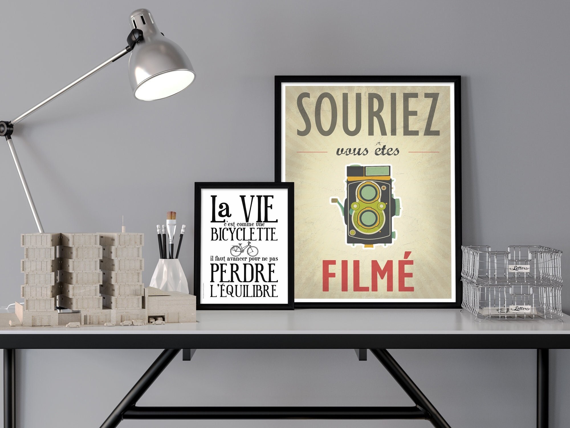 Quote from Albert Einstein & Souriez vous êtes Filmé!, 2 DOWNLOAD