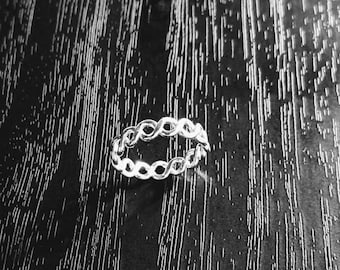 Handmade Sterling Silver Infinity Loop Ring. Celtic Band