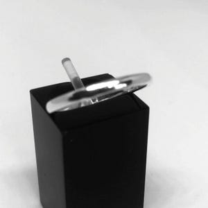 Sterling silver plain band d shape ring.