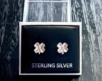 Orecchini A Bottone Quadrifoglio In Argento Sterling 925 - Silverly, Gioiello Portafortuna Ipoallergenico Con Panno Lucidante, Regalo Per Donna - 3
