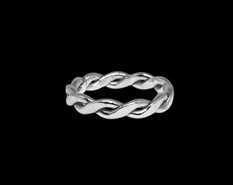 Sterling silver chunky double plait ring. Weaved band ring