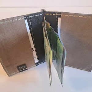 Up-cycled Leder Portemonnaie, mit Geldklammer & 2-Kartenfächer mit Futter. Weiches Leder. Schlank. Handgefertigt. Minimal. Einzigartig. Upcycle