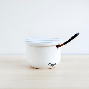 Ceramic sugar bowl with lid and spoon, Pottery sugar bowl with spoon, Sugar bowls, Modern sugar bowl, Ceramics & pottery, Sugar container