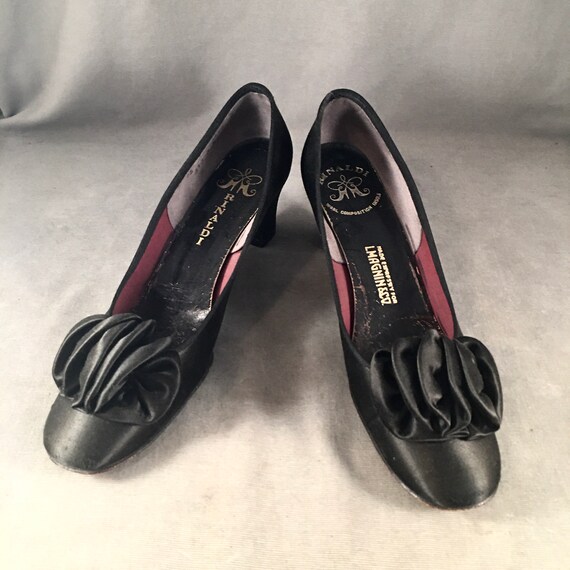 Elegant 1960s Inky Black Silk Evening Pumps, Bow,… - image 3