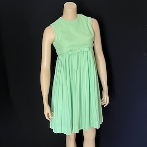 Darling Lime Green Junior Petite Carol Brent Summer Frock, Empire Waist, Pleated Skirt, 1950s, 1960s XXS