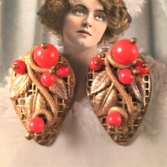 Unusual Early 1930s Unsigned Miriam Haskell Dress