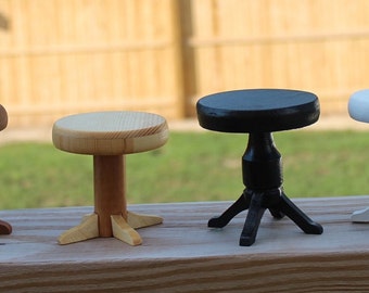 Miniature Round Table