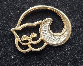 Avon Curled Up Kitty Cat Pin MEOW