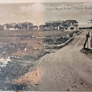 Grove Beach Point, Grove Beach Connecticut Post Card circa 1940s 1950s