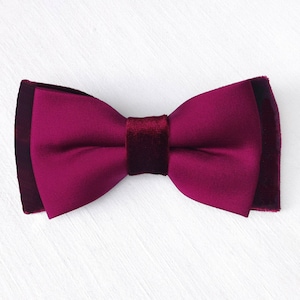 Velvet Burgundy Vlinderdas. Satijnbbogen voor mannen. Groomsmen Gifts, strand bruiloft, rustieke bruiloft, bruidsfeest