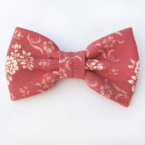 Men&#39;s Floral Bow Tie, dusty light pink, groomsmen gifts, wedding party