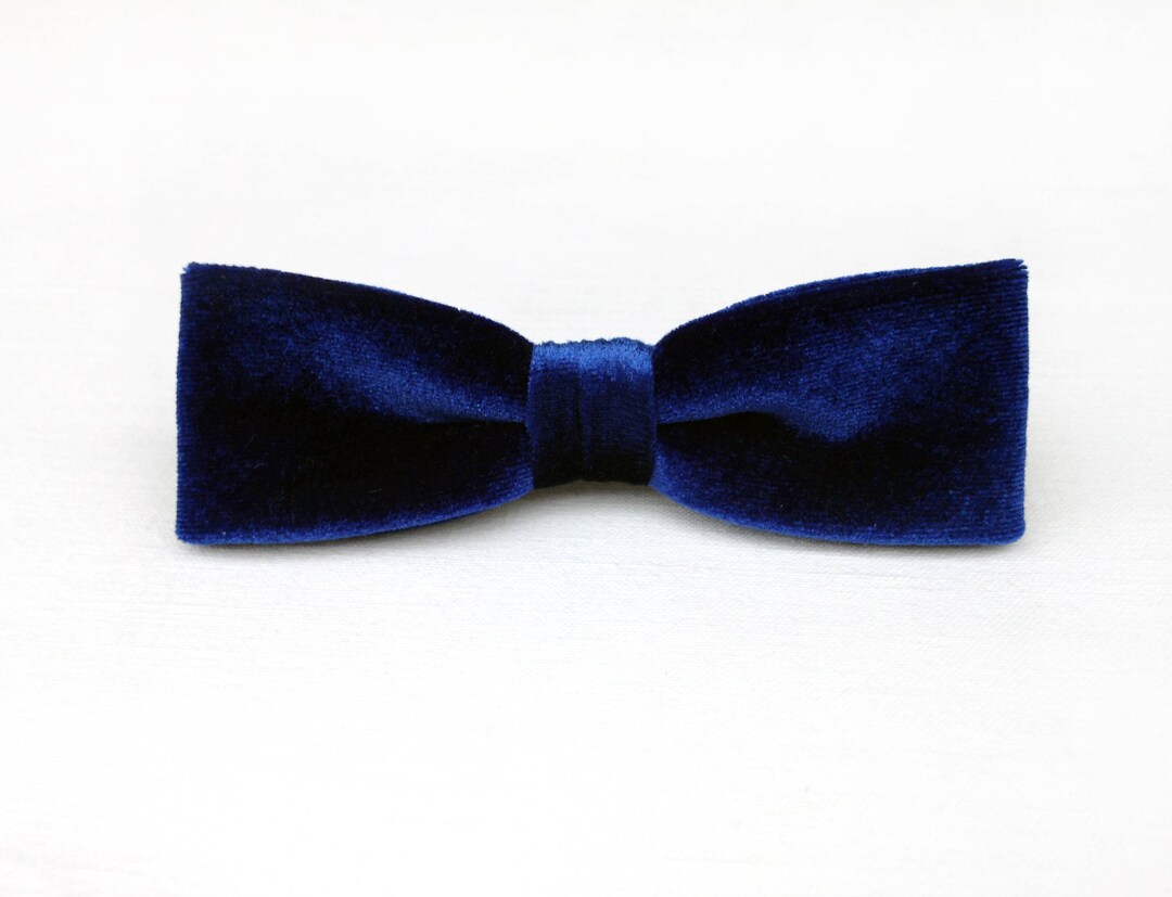 Royal Blue Velvet Bow Tie. Skinny, Slim Bow Tie. Groom's Bowtie