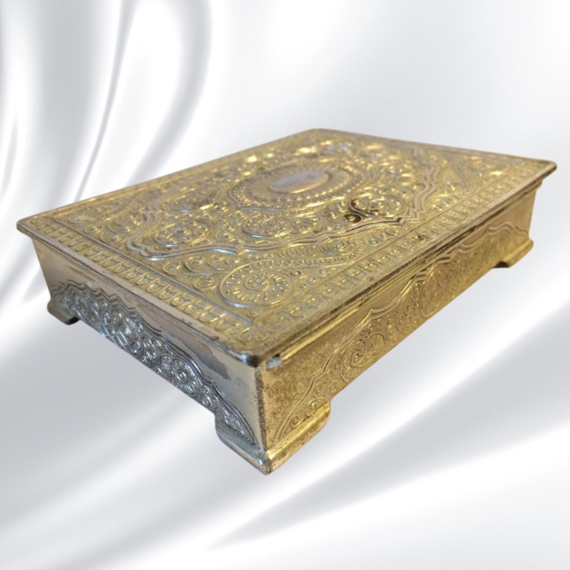 Dieu Et Mon Droit Silver Plate Jewellery Box With Red Lining Etsy Dieu Et Mon Droit Silver Plate Jewellery Box With Red Lining Etsy